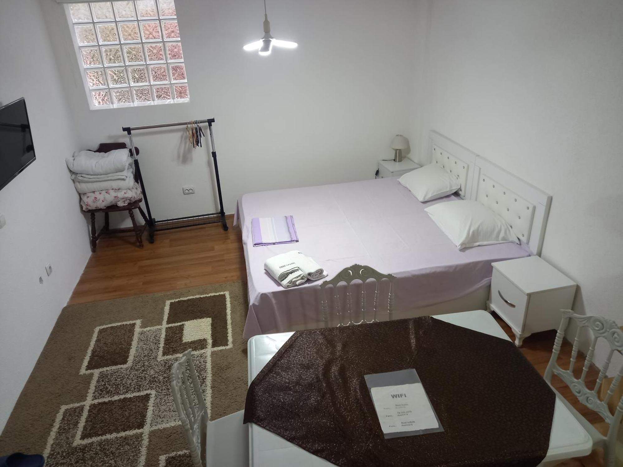 الشقق الفندقية بريزرنفي  Deni House المظهر الخارجي الصورة