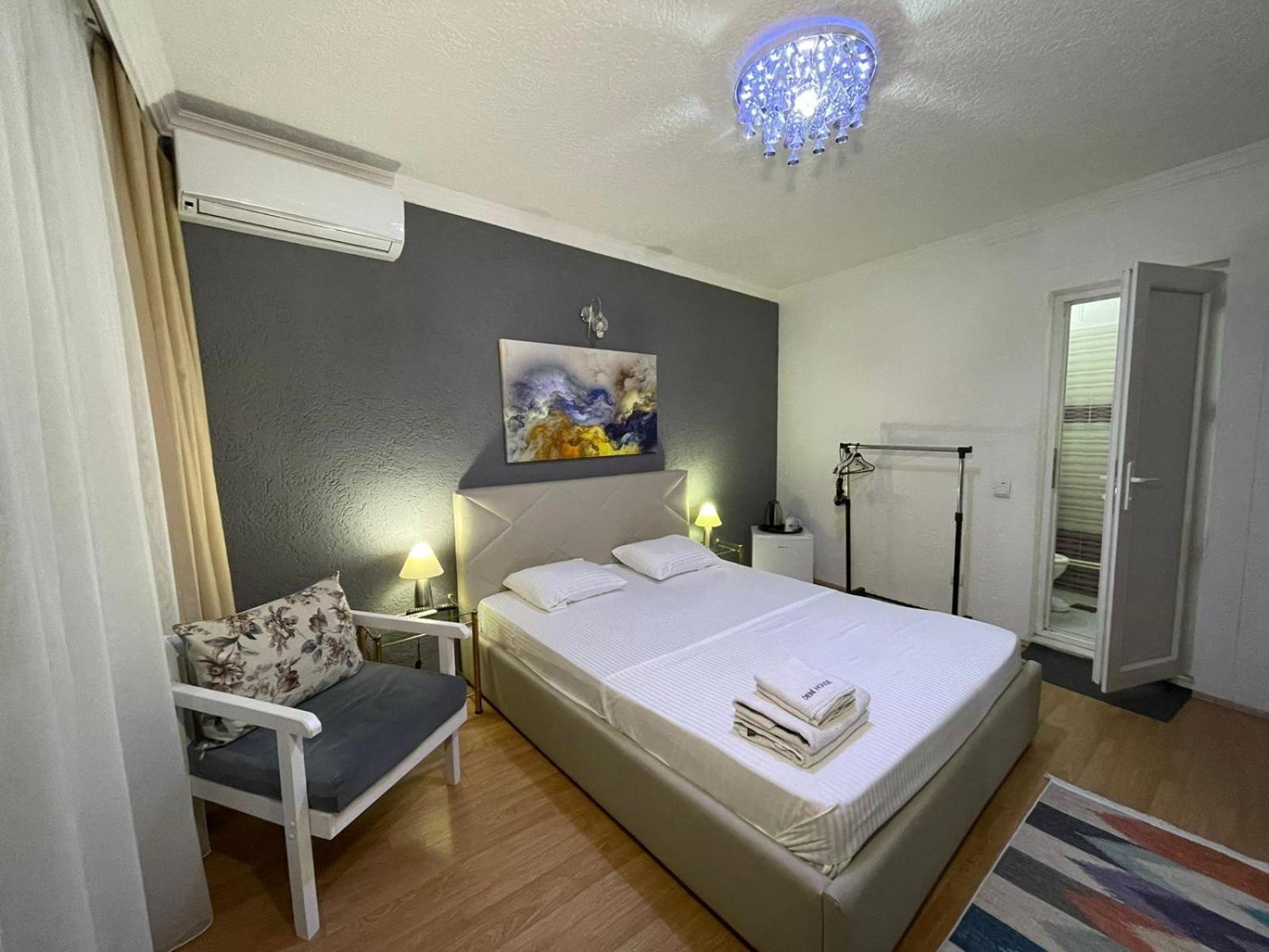 الشقق الفندقية بريزرنفي  Deni House المظهر الخارجي الصورة